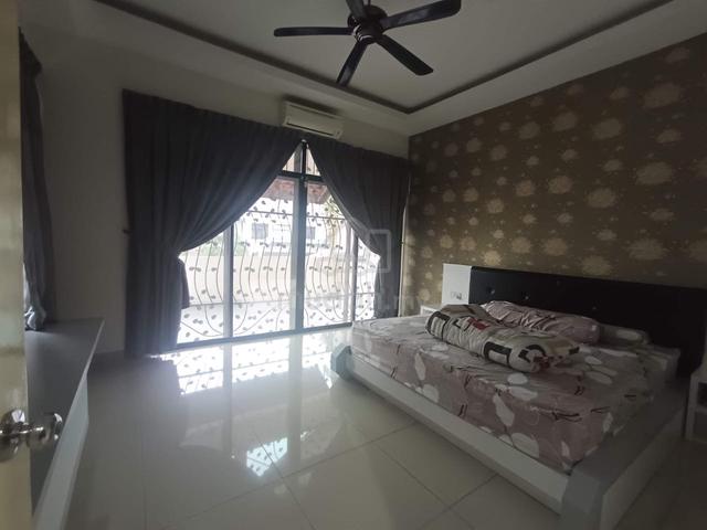 Double Semi-D house Lakeview residency kulai Bandar indah pura for Sal 1