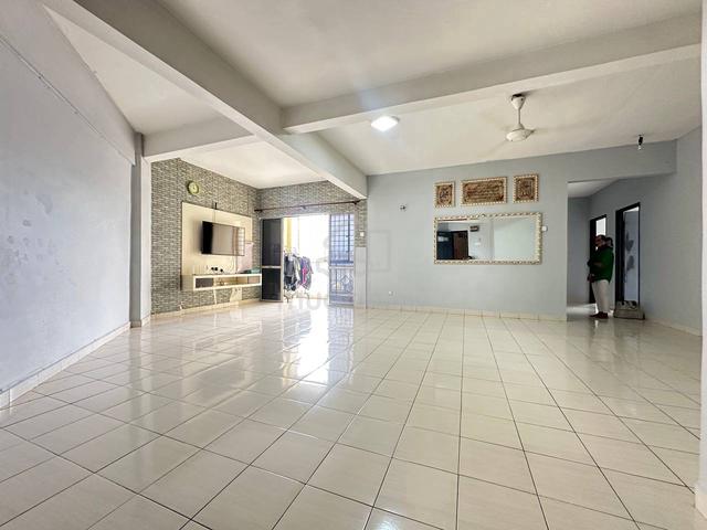 Zamrud Apartment 1