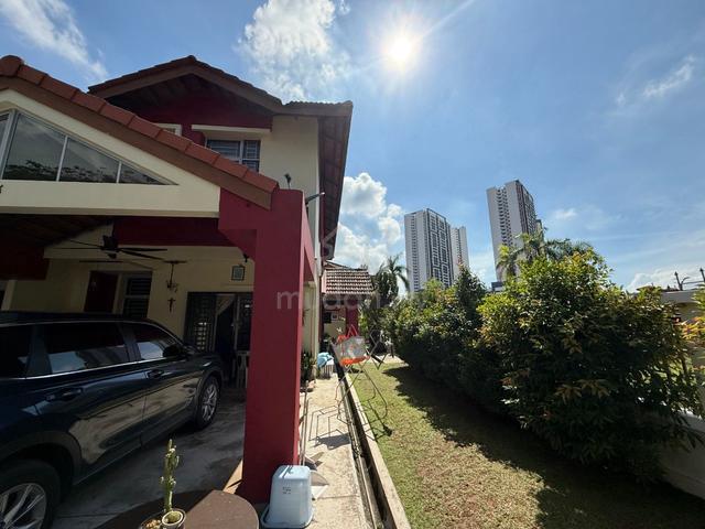 Taman Nusa Idaman Double Storey Endlot with Extra Land 1