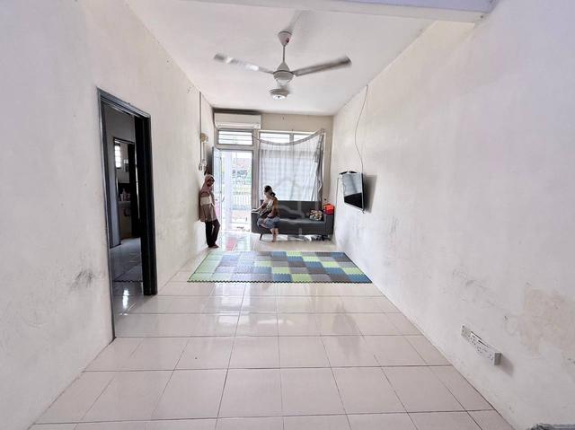 Facing Open + 4 Bedroom! Single Storey SP7 Bandar Saujana Putra 1
