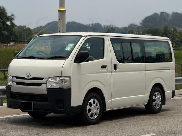 2015 RESTORED CONDITION Toyota HIACE 2.5 KDH200(M) - 3