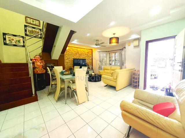[💥RENOVATED💥] 2 Storey Terrace House Bandar Kinrara BK 5 Puchong 1