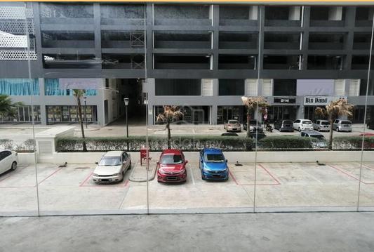 END LOT FREEHOLD Near Highway Shop Lot Office Southville City Bangi 1