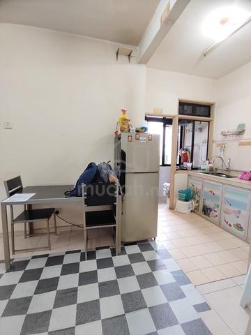 Rumah Pangsa Laman Tasik 3