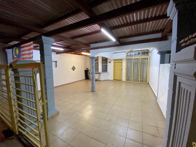 Tmn Seri Cempaka, Peringgit Melaka📍Partially Furnished 1Storey House 1