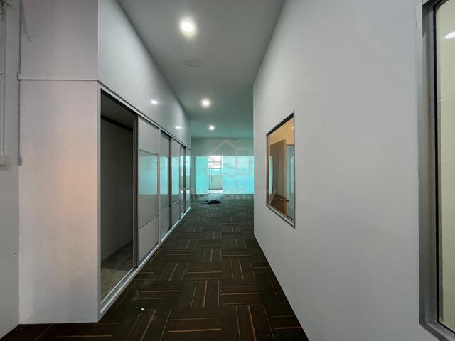 Facing Road 3rd Floor Shoplot Samila Business Near Aman Central - Rent 1