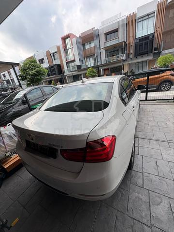 2015 Bmw 320i 2.0 SPORT LINE (CKD) (A) - 2
