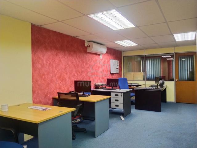 Diamond Square facing mainroad jln Gombak fully furnished front unit 1