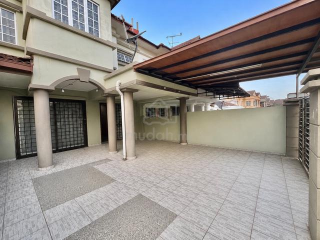 Open Facing Double Storey Jalan Nuri Bandar Putra Kulai For Sale 1