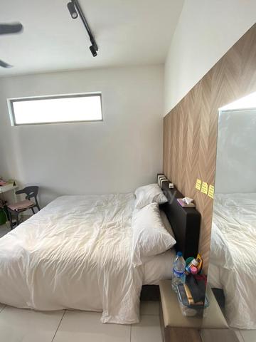 Fully Furnished Master Bedroom at Kenwingston Platz, Jalan Gombak 1