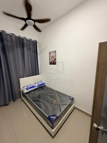 Dato Onn Penjiranan 14 Room for rent 1