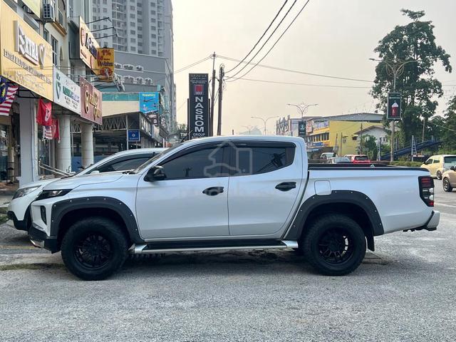 2021 Mitsubishi TRITON 2.4 VGT PREMIUM MY19 L200 - 4