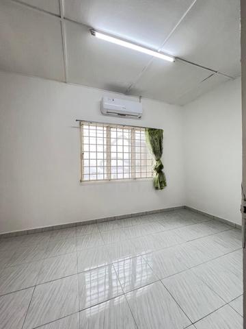Taman Puteri Wangsa House For Rent, Ulu Tiram 1