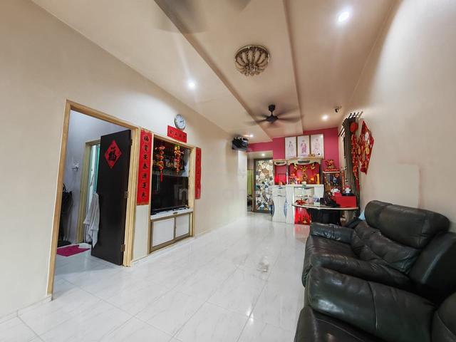 hot area TMN NUSA BESTARI 2 jln nb2 single storey ENDLOT with land 5ft 1
