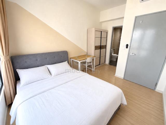1 Month Deposit ! Master Room w/ Private Bath, M LUNA KEPONG BATU CAVE 1