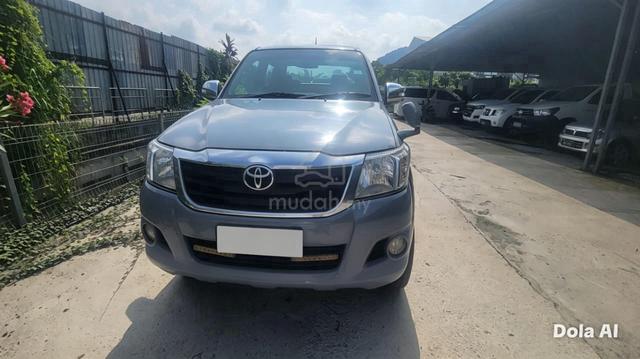 2012 Toyota HILUX 2.5 G (A) - 2