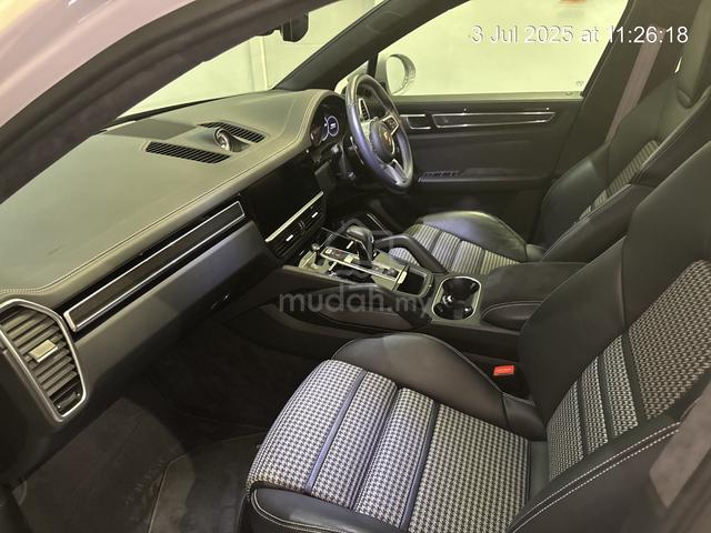 2022 Porsche CAYENNE GTS V8 4.0L (A) - 5