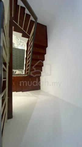 Taman Pinggiran Senawang, Double storey terrace house for sale 1