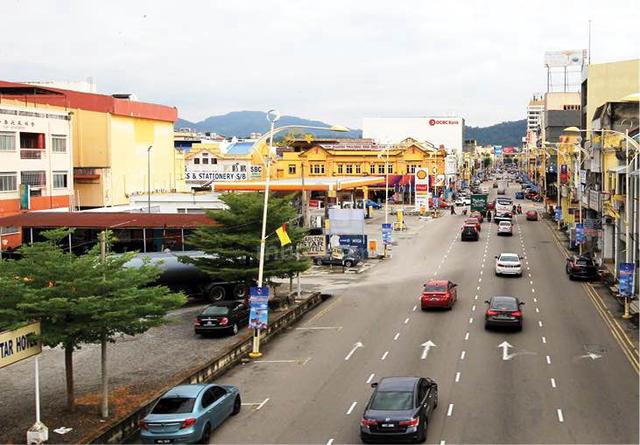 ROI 5.4%+ double storey shoplot in seremban town for sale 1