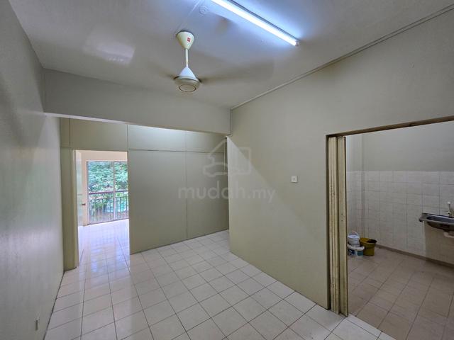 Vista Shop Apartment (Damansara Damai) 1