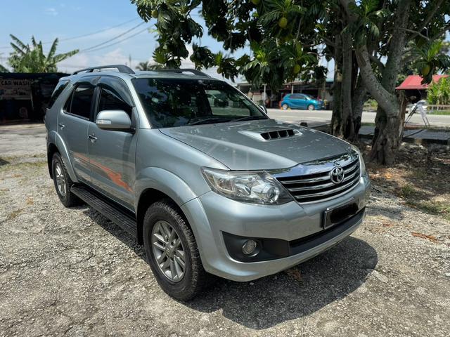 2014 Toyota FORTUNER 2.5 G (A) - 1