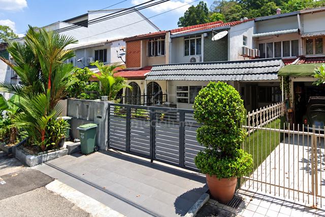 2 Storey Terrace House 1