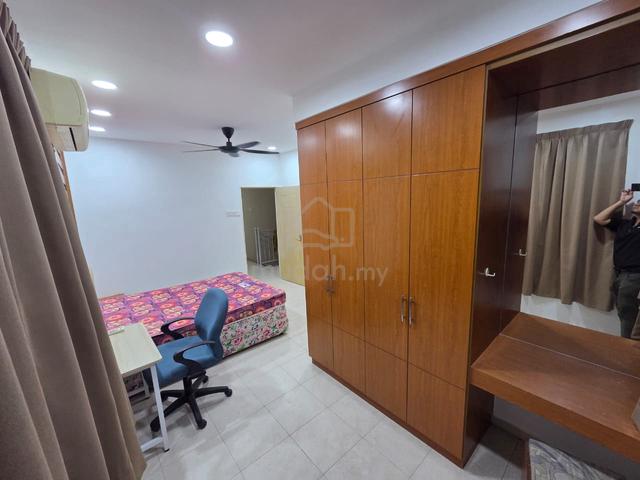 Room for rent 1