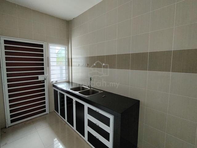 Top Condition Double Storey Corner Terrace House at Taman Uni Garden 5