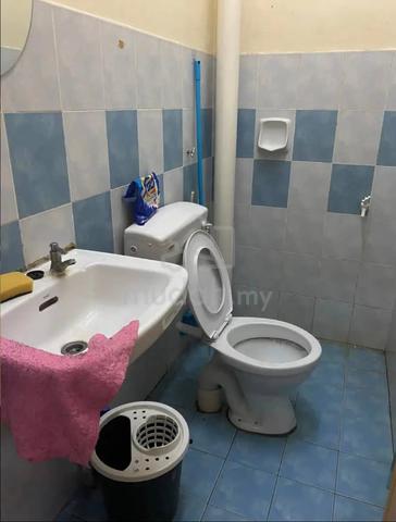 Taman Nusa Bestari, Shop Apartment 3