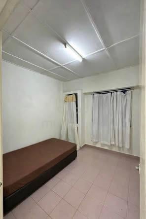 (LELAKI SAHAJA) IMMEDIATE MOVE IN! Middle room for one 1