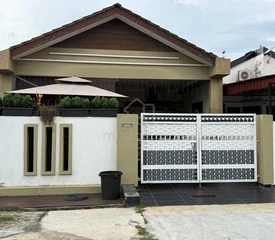 SS 12 SUBANG JAYA LARGE NEW HOUSE , Single Storey, next Sunway Pyramid 1