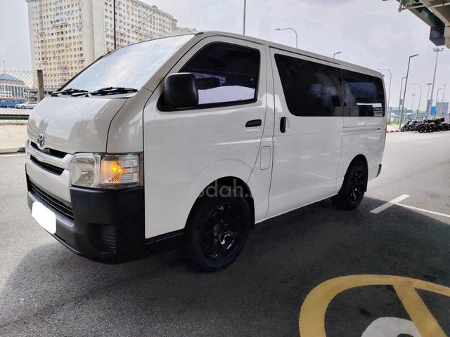 2019 Toyota HIACE 2.5 (M) 14 Seat Full Air-Cond - 3