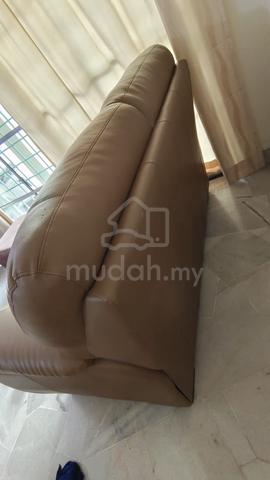 Comfortable Brown 2-Seater Sofa / Couch (Good Cond - photo 3 of 6