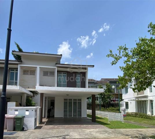 Endlot unit , Walking distance to Surau presint 11 putrajaya 1