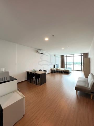 Summer Suites @ The Summer Shopping Mall 1
