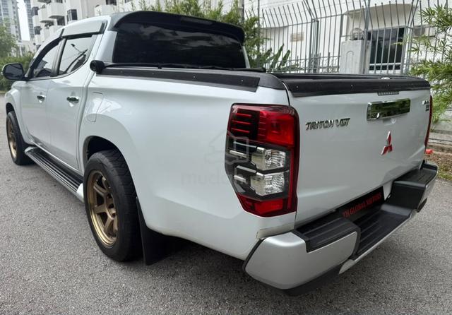 2021 Mitsubishi TRITON 2.4 VGT PREMIUM (A) Low Mil - 5