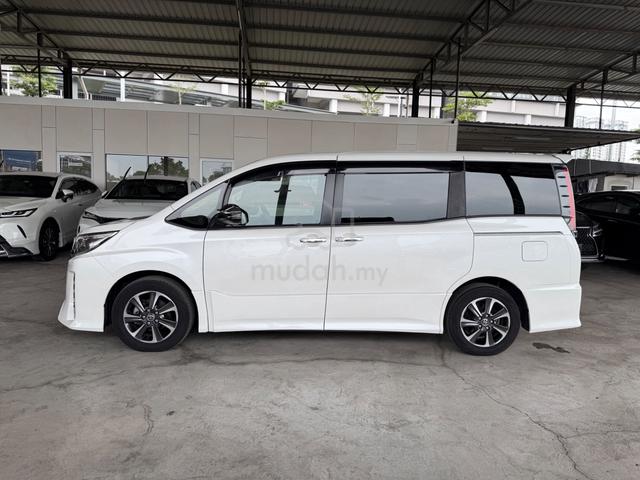 2021 Toyota NOAH 2.0 SI (A) - 4