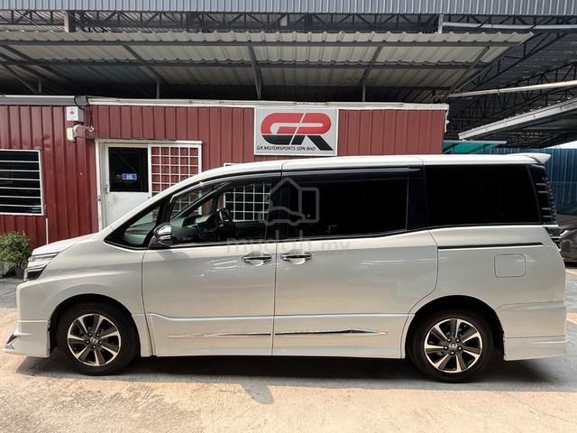 Toyota VOXY 2.0 ZS KIRAMEKI 3**PROMOTION KAW-KAW** - 5