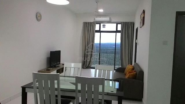 Seri Austin Residence Luxury Apartment 1
