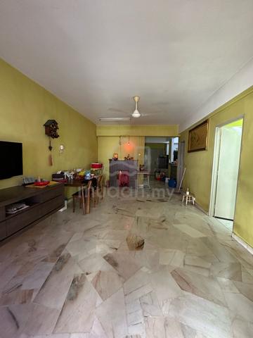 La Villas Condominium 1