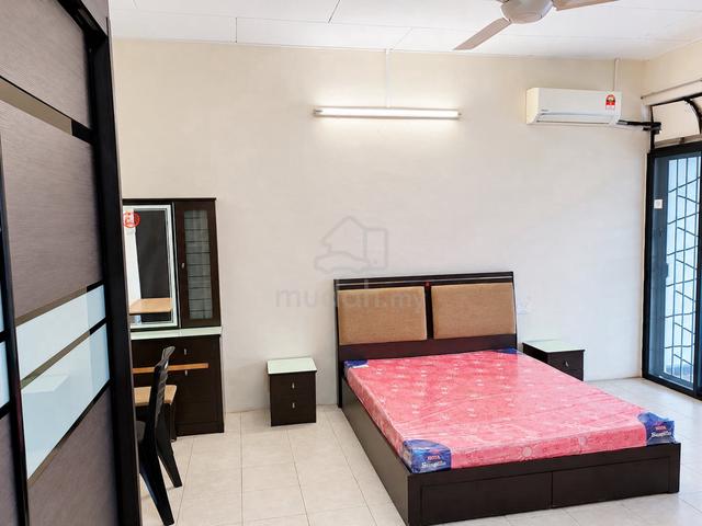 Master Bedroom @Taman Mak Mandin Jaya, Butterworth (Near Raja Uda) 1