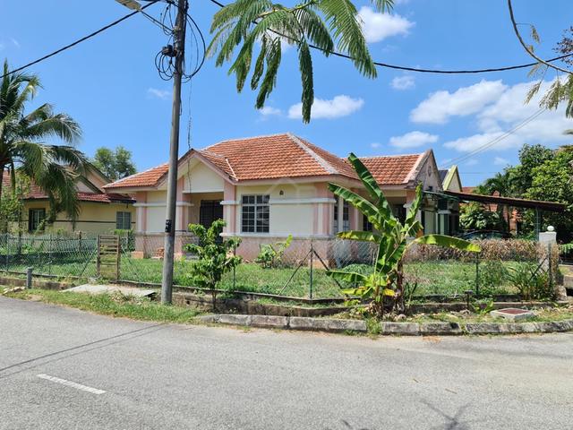 Freehold | Corner Lot | Semi D Setingkat Pantai Sepang Putra Sg Pelek 4
