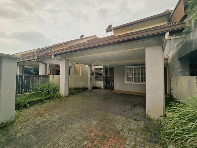 Cheapest 24*75 Terrace House Taman Putra Permai Seksyen 11 Putra Heigh 1