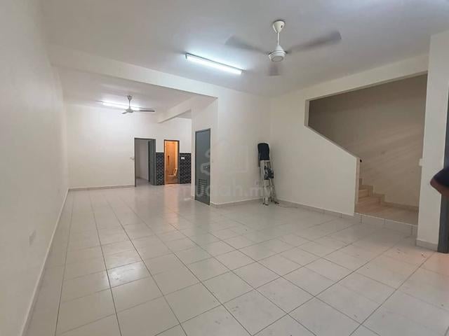 Nusa Idaman 2-stry Terrace House For Rent 1
