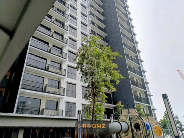 Junior Room For Rent Kuchai Sentral Near Mrt Low Deposit Female Male 1