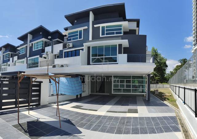 CORNER 6Rooms Damai 2.5storey Tmn Kim Leng nonflood 1