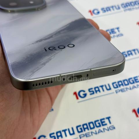[DEMO] Iqoo 15 5G (16+512GB/WarrantyJan2027) - photo 5 of 6