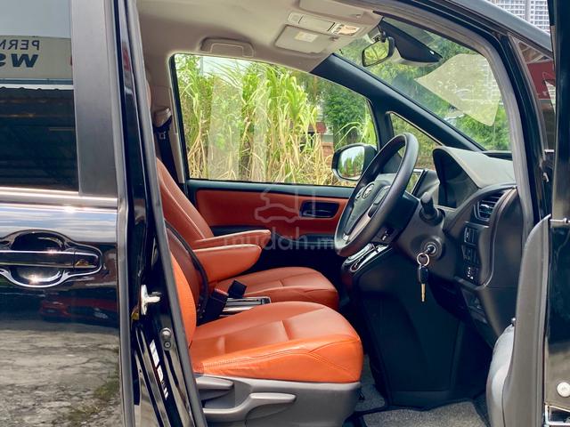 2019 Toyota VOXY 2.0 X 8SEATER LEATHER FACELIFT FS - 5