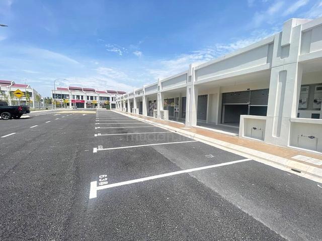 Shoplot 1-Storey Serene Square in Serene Heights, Semenyih, Selangor 1