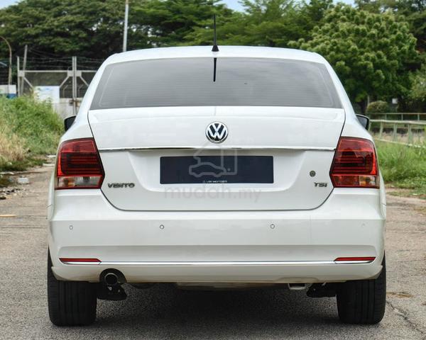 2017 Volkswagen VENTO 1.2 TSI HIGHLINE (A) - 4